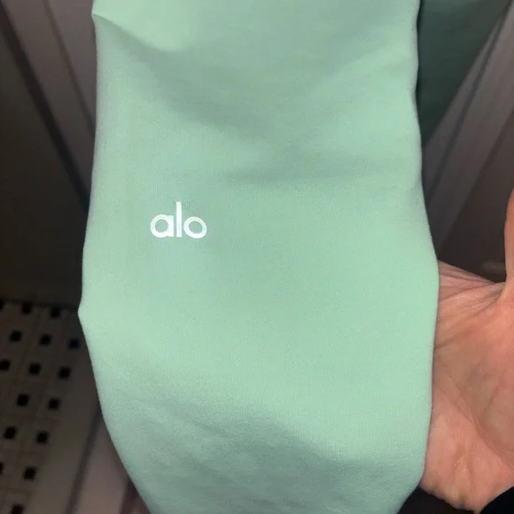 ALO Yoga 7/8 Airbrush Spearmint Leggings - Small - Picture 5 of 8